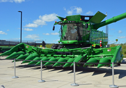 John Deere Folding Corn Head