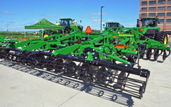 John Deere 2730 Combination Ripper