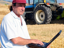 usda-farmer-computer