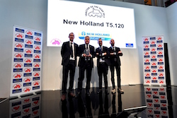 new-holland-agriculture-accepts-the-best-utility-title-for-the-t5-120-at-the-2017-tractor-of-the-year-awards